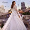 Elegant V-hals bröllopsklänningar plus storlek spets långärmad kvinnor vit öppen rygg tyll brud klänning svep tåg vestidos de novia 240320