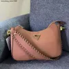 Sac à bandoulière Designer Usine Discount Marque Simple Sac Solide Givré Tissé Croissant Aisselles Une Femme