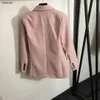 designer veste rose femmes marque vêtements pour femmes manteau de printemps mode logo boucle à double boutonnage veste à manches longues pour dames avril 02