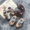 Babyschoenen AOGT Lente Babyschoenen Jongen Meisje Ademend Breien Mesh Peuter Schoenen Mode Baby Sneakers Zacht Comfortabel Kinderschoenen 201130 L240402