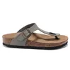 Slipper Summer Slide Men Cork Slippers Clogs Microfiber läder svart vit grå blå röd halm gul kvinnor glider avslappnad slip på sandal dubbel spänne skrapar knapp