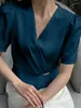 Kvinnors blusar Vonda Summer Elegant Blue 2024 Casual Women V Neck OL Style Shirts Solid Color Satin Silk Tunic Tops Pleated Fashion