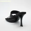 Slippers 2024 Chaussures pour femmes de l'automne Trf