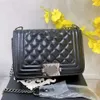 Bolsa de couro designer vende bolsas femininas de marca com 50% de desconto bolsa clássica mão feminina corrente ombro único bolsa escolar