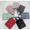 Designer tassen voor vrouwen opruiming verkoop schouder sanzhai lingge dames 2024 zomer één matte mini levenslange maat doos handheld handtas dezelfde tas