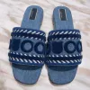 Designer kvinnor glider sandaler strand platt tofflor denim ljusblå skript broderad sommar höst mulor utomhus vattentät lyx kalvskinn storlek 35-41