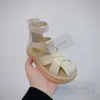 Sandalias de gladiador de tejido hueco para niños, zapatos de princesa de playa antideslizantes con fondo suave para niñas de verano, sandalias romanas de moda para niñas Z7455