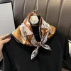 Foulards Marque Véritable Soie Satin Femmes Écharpe Imprimé Foulard Femme Bandana Square Wrap Luxe Haute Qualité Hijab Châles