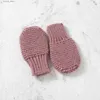 First Walkers nati Scarpe da bambino Guanti Set Maglia Infantile Ragazza Ragazzo Stivali Guanto Moda Solid 2PC Bambino Bambino SlipOn Letto fatto a mano 018M 240313 L240402