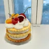 Simulazione di fiori decorativi Torta di biscotti circolare Dessert artificiale Puntelli per vetrine Decorazione per esposizione di negozi di pasticceria