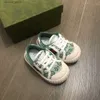 Babyschoenen Nieuwe peuterschoenen Volledige print van letters designer schoenen voor kinderen Doosverpakking Maat 20-25 wandelschoenen voor baby's Nov10 L240402