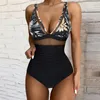 Maillots de bain pour femmes Solid One Piece Maillot de bain Femmes Col V profond Soutien-gorge amovible Plain Monokinis 2024 Summer Beach Femme