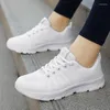 Chaussures décontractées pour Couple, grande taille, maille respirante, chaussures de Sport plates à plateforme pour dames, baskets pour femmes, Zapatos Mujer, 2024