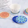 Bordmattor 10 X Europe och Amerika Round Ceramic Coasters Mandala Flower Mönstrade kök Hushållsverktyg Restaurang Tillbehör