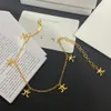 Ny designer mässing Anklets högkvalitativa flickor gåva smycken tillbehör designade för kvinnliga butikskedja med lådans lyxguldpläterad