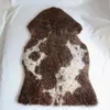 Tapijten SCMR02 Natuurlijke bruine witte kleuren Real Short Curly Tibetaanse schapenbonthuid Verbergt tapijtworp