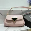 2024 Hoge kwaliteit Nieuwe damesmode Zadel Nieuwe vrouwen kleine schoudertas Hoge kwaliteit effen PU leer Skew Dames luxe Messenger Bag