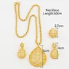 Set di orecchini e collana, gioielli italiani placcati in oro da donna, con grande pendente dal design scavato e regali di gioielli a catena lunga da 60 cm