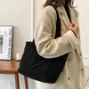 Bolsas de ombro femininas sacola de veludo bolsas bolsa ferrolho fivela leve vintage senhoras menina garras para viagens férias