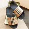 Designer Sandals Summer Womens burbrery Sandals Designer Retro Plaid Slippers Fashion Luxury Sandals Flat Bottom Anti slip Beach Sandal Slippers Room Shoes 35-45