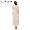 Robes de soirée Miuximao 2024 Haute Qualité SpringSummer Robe élégante Romance française Col en V Dentelle Imprimer Gaze Mode Longue Femme Vestide