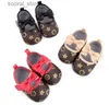 Pierwsze Walkers Pierwsze Walkers Designer Luksusowe Butterfly Węzeł Princess Buty dla dzieci Miękkie samoloty Moccasins Toddler Crib L240402