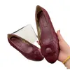 デザイナーシューズXiaoxiang School Backle Ballet Women Edition Sheepskin Fashion Shoes Hot Selling