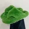 Tofflor härlig lat 2024 Autumn Wool Material Tjock botten damer Flip Flops Clip Toe Designplattform Kvinnliga sandaler