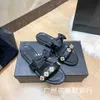 14% de réduction Chaussures de créateurs Xiaoxiangjia Bow Bottom Femmes Summer Flower Tête ronde pour vêtements chauds Pantoufles à talons plats