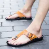 Pantofole traspiranti in pelle da uomo Personalità della moda Comodi sandali da spiaggia deodoranti leggeri per lo shopping all'aperto casual