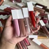 Lipgloss Etichetta privata gratuita Personalizzato all'ingrosso Rossetto liquido opaco Impermeabile Tubo bianco Pigmento Lucido Lip Gloss Fornitore 240321