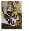 Sıradan Ayakkabı Moda Slip On Stripe Erkekler için Gerçek Deri Loafers Toe Toe El Yapımı Artış