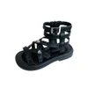 Kinder lieben Herz Nieten Sandalen Sommer Mädchen weichen Boden rutschfeste Strand Prinzessin Schuhe Mode High Top Mädchen römische Sandalen Z7453