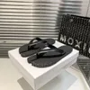 Projektant maison Margiela slajdy klapki klapki letni sandał mm6 plażowy slajd męskie kapcie kaptury płaskie platforma moda buty solidne kolory przyczynowe kapcie