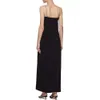 Une robe camisole de niche pour femme avec de fines bretelles noires, simple et polyvalente, amincissante avec une jupe longue fendue pour le printemps et l'été.