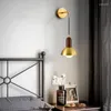 Vägglampor nordiska minimalistisk japansk stil minimalism retro ljuskrona svart valnöt personlig säng mässing mässing en enda huvud lamp