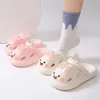 Женская обувь с дырочками из мультфильма кролика, детская милая обувь с ощущением шага на толстой подошве, уличная пляжная обувь для родителей и детей