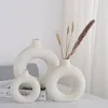 Wazony biały ceramiczny wazon do wystroju domu pącz okrągły matowy pampas kwiat minimalizm dekoracyjny ślub stół obiadowy