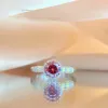 Ringar 1CT D Moissanite Diamond VVS1 Rings for Woman Engagement Wedding Jewely med GRA 925 Sterling Sliver Plated 18K Diamond Ring