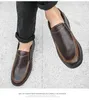 Casual Shoes Men's Loafers Lätt läder Bekväma män utomhus promenad manliga sneakers klassiska tenis masculino