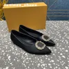 Designerschuhe Frauen Kleiderschuhe Büro Low-Heels Flachs runden Schnalle Strass Strass