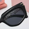 Nuevo diseñador de modernas Gafas de sol de lujo para mujeres Sun Gafas de sol UV400 Personalidad Retro Glazas Retro Premium Cat Metal Gafas de sol