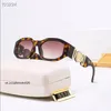 Neue Modedesigner Sonnenbrille Top Look 1112 Luxus -Rechteck Sonnenbrille für Frauen Männer Vintage Square Shades Dicke Rahmen Nackt Sonnies Unisex Sonnenbrille