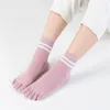 Женские носки, хлопковые полосатые красочные женские носки с пятью пальцами, милые Harajuku Calcetines Medias De Mujer, уличная одежда, носки для девочек