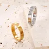 Anillos de boda en forma de corazón chapados en oro de moda, anillo de dedo de cristal con diamantes de imitación de acero inoxidable de calidad para mujer