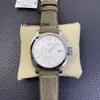 Luxury Mens Wristwatch Watches Designer Watch Factory Sapphire Mirror Automatisk rörelse Storlek 44mm Cowhide Strap 99ZW