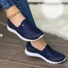 Casual Shoes vår och hösten 2024 Mesh Women's Sports Vulcanized Fashion Outdoor Flat Large Large