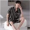 Mens Sleepwear Summer Pyjamas Bekväma Set Soft Night Men Short Silk Suit Modern Pijamas Pyjamas Style Male Satin Drop Delivery App Dhmxr