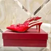 Damessandalen Designerschoenen Mode 8 cm hoge hakken Nieuwe elektrische lamp fantasie puntige kledingschoenen Klassieke trouwschoenen met rode gouden gesp