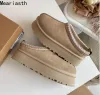 Laarzen Australië Classic Ultra Mini Platform Snow Boots For Women Sheepskin Winter Ladies Wol Warm Slipon schoenen Home Slippers Rubber